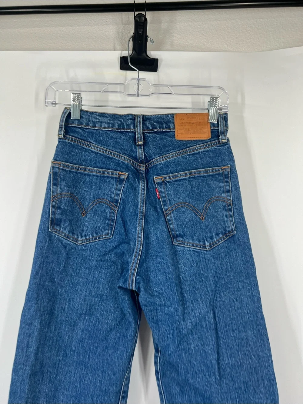 Levi’s Ribcage Straight Button Fly Jeans High Rise - Picture 6 of 8